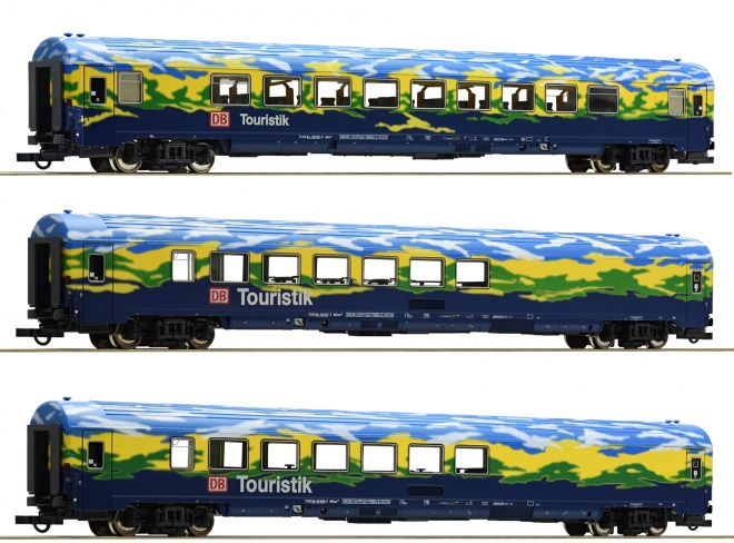 Set of 3 passenger cars of DB-touristik train (Set 2)<br /><a href='images/pictures/Roco/230261.jpg' target='_blank'>Full size image</a>